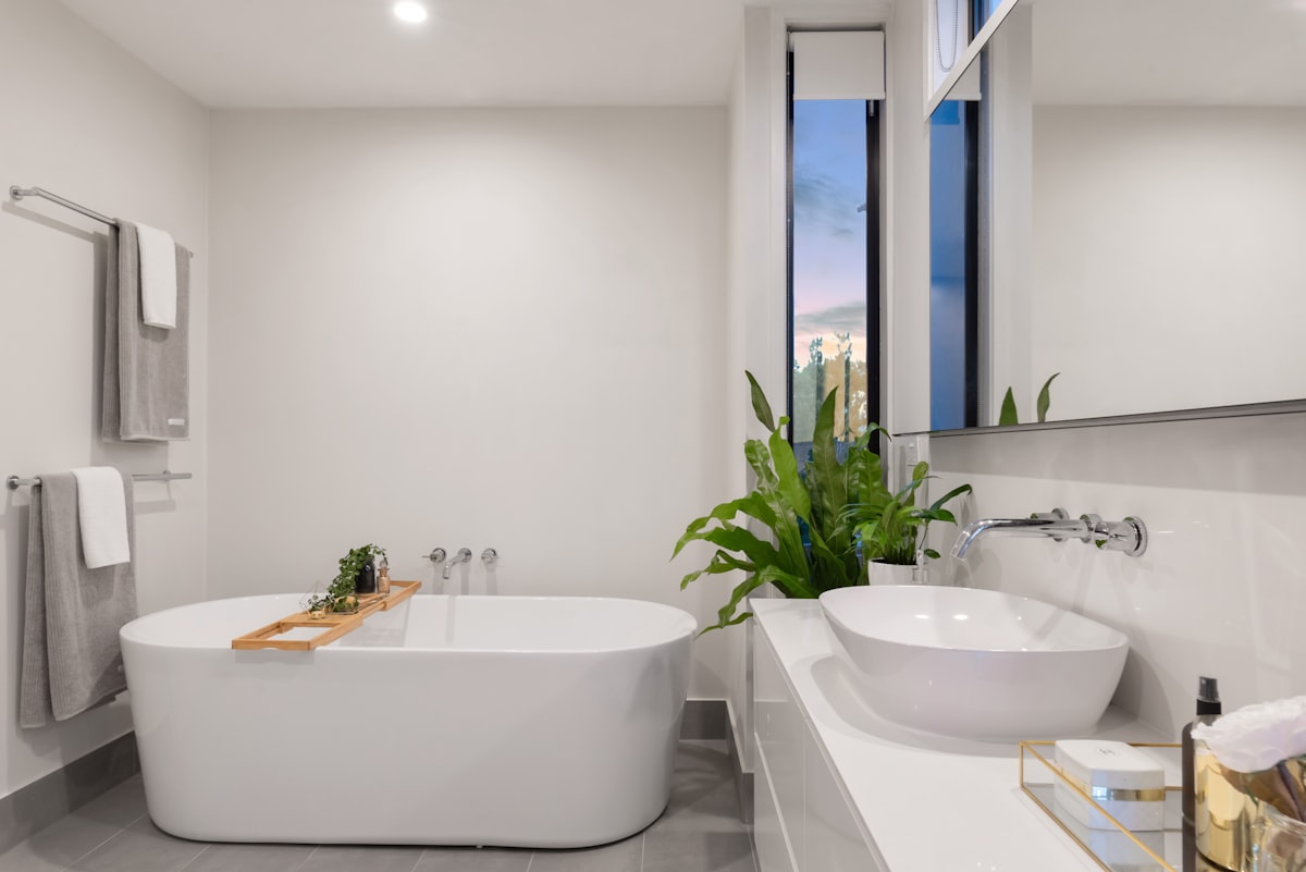 Bathroom with modern plumbing fixtures